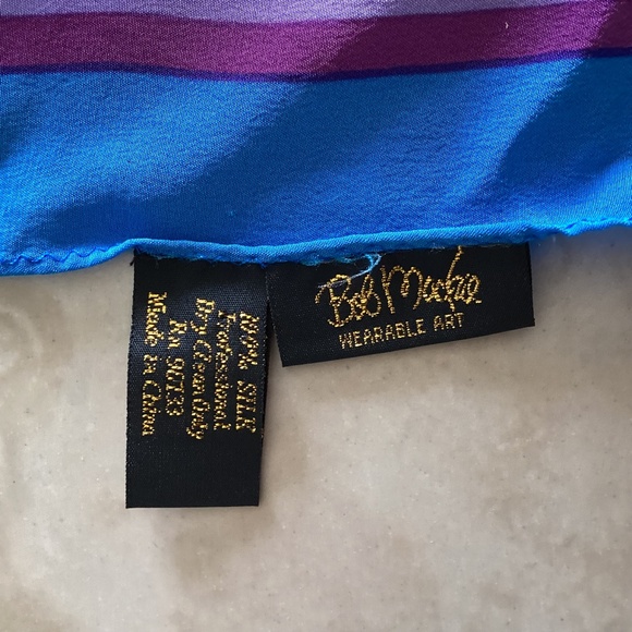Bob Mackie Huge Wearable Art 100% Silk Wrap Scarf Shawl Hawaiian/Polynesian Vtg - Picture 4 of 10